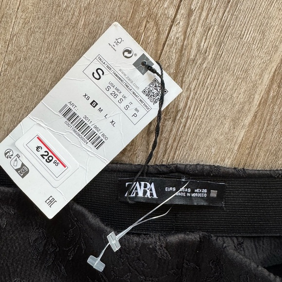 Zara Black Floral Pattern Trousers - Picture 5 of 7